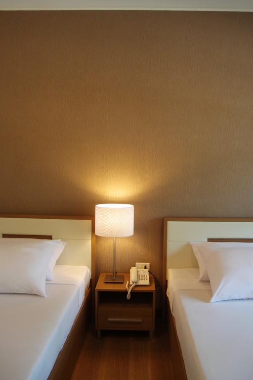 Korat Resort Hotel Nakhonratchasima Værelse billede